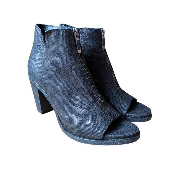 Eileen Fisher - Black Textured Leather Peep Toe Zipper Block Heel Booties - SZ 9 - Picture 1 of 9